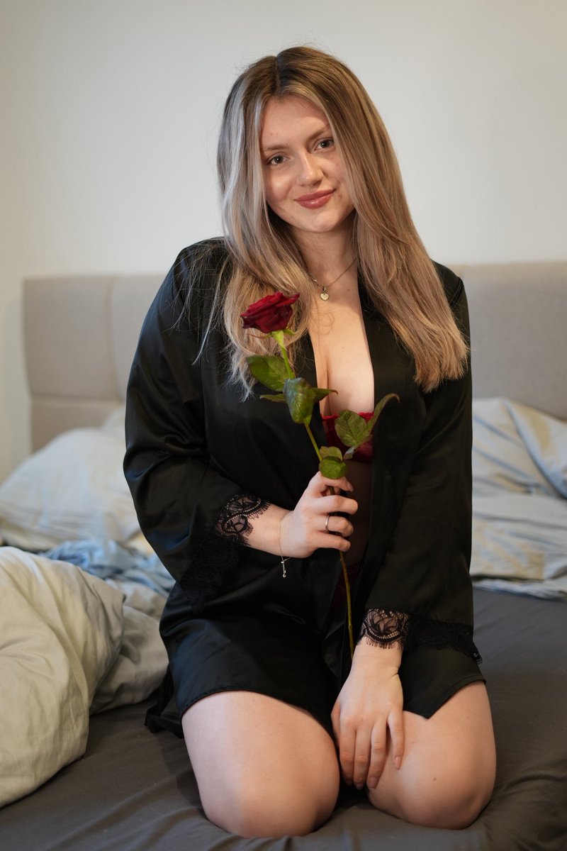 Leniii💕 tweet media