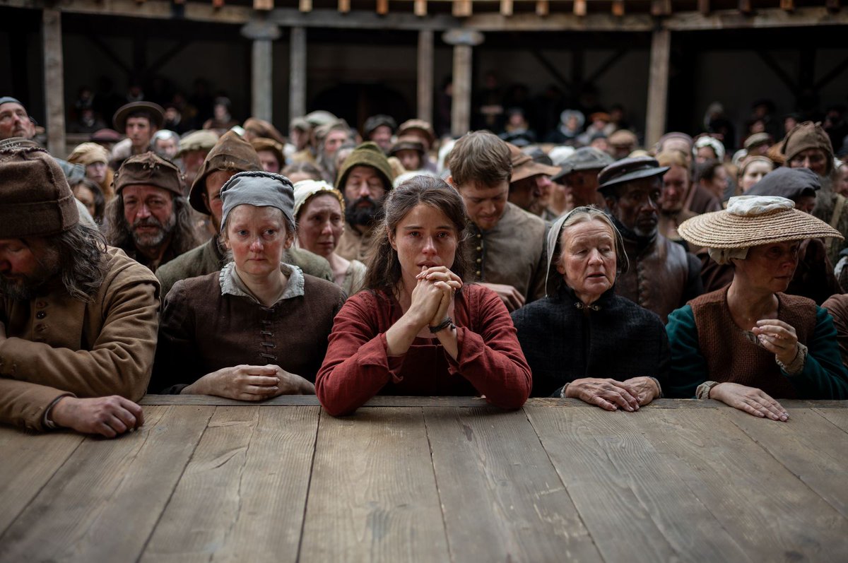 Lubilder's tweet photo. No sé si soy yo o es Chloé Zhao o las expectativas tan altas que tenía, pero a mi HAMNET (2025) no me ha llegado tanto, sin parecerme en  absoluto una mala película, que no lo es...drama de época cocinado a fuego lento con una Jessie Buckley en estado..de gracia. La volveré a ver https://t.co/0jGW8x5KkI