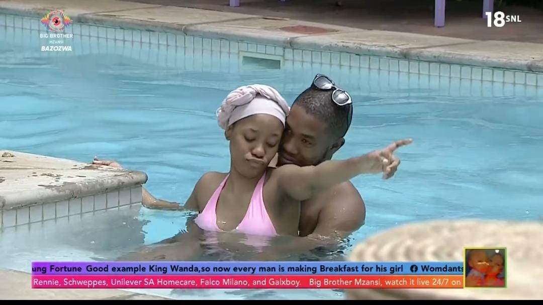 mwale_nm's tweet image. Me and my partner on Valentine's day in my dreams:

VALENTINE WITH DIDI 🩷 
A ROSE FOR DIDI 🌹 

#DidiMothobi 
#ValentinesWithDidi
#Daisies  
#BBMzansi  
#BBMzansiS6