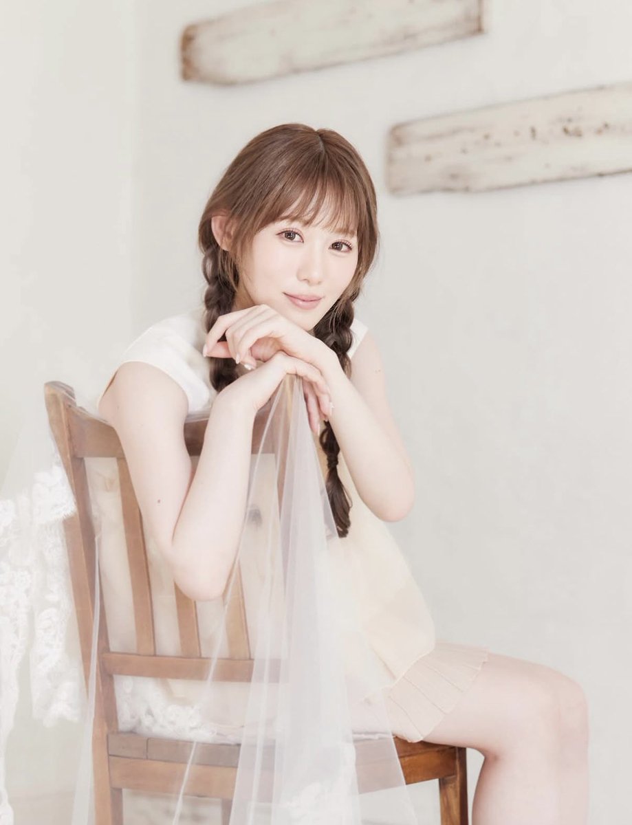 小池美波 2026カレンダー スタイリングしました 新しい門出に みぃ