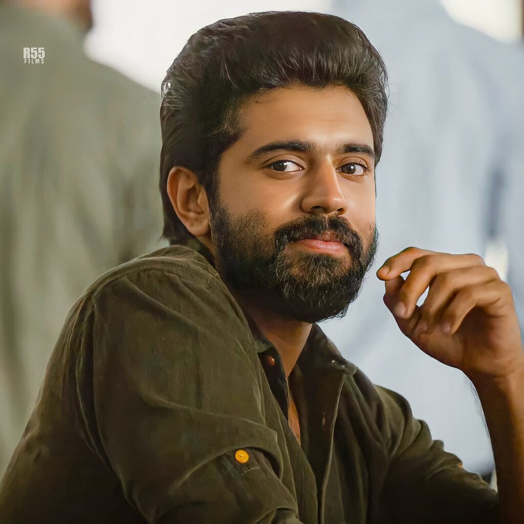 Robinroji1's tweet photo. ഒരു സ്ക്രീൻഷോട്ടിൽ നിന്ന് പണ്ട് set ആക്കിയ pic ആണ്.
ഞാൻ retouch ചെയ്തതിൽ ഏറ്റവും ഇഷ്ടപ്പെട്ട രണ്ടാമത്തെ ചിത്രം ❤️ 

Nivin Pauly 🫶

#NivinPauly #Premam https://t.co/dqcpiFhtRI