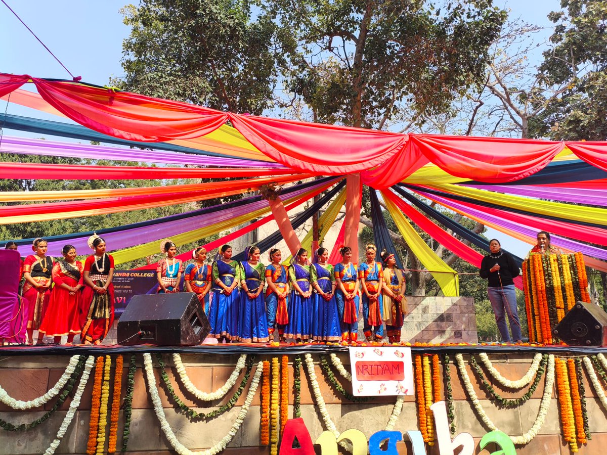 VNC_DU's tweet photo. Vivekananda College, DU, celebrated its Annual Cultural Fest, Pallavi'26 on 9th &amp; 10th February. Fun, thrill, music, dance, fashion, all made a fusion to make it a success. Some glimpses of the fest: https://t.co/4fwBmqpuvN