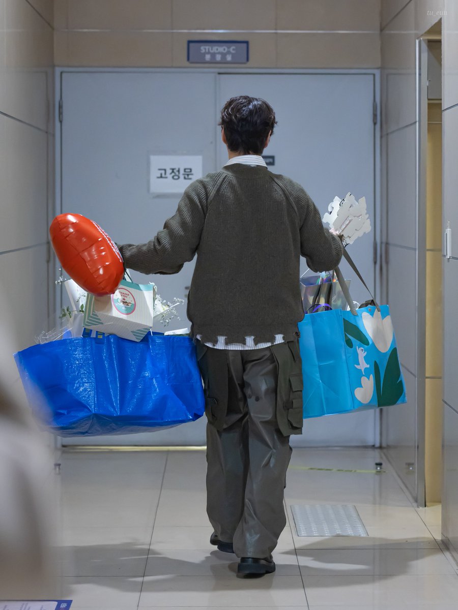 tueun_pic tweet media