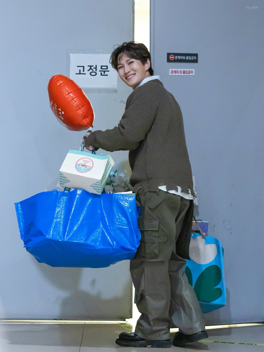 tueun_pic tweet media