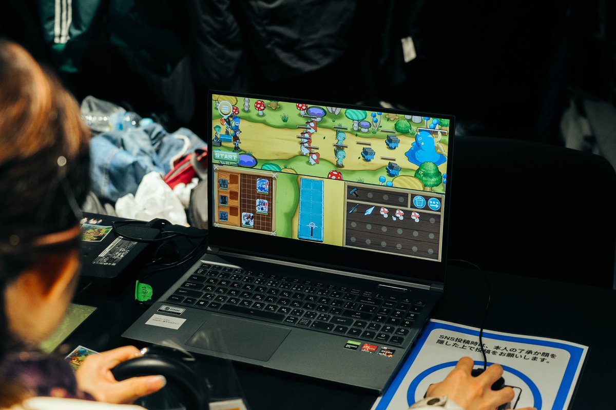 hal_nagoya's tweet photo. ゲームクリエイター甲子園の結果発表がありました！
当日は授賞式も行われ、
 HAL名古屋の学生が「ユーザー大賞」を獲得🏆🎉
たくさんの応援、本当にありがとうございました！🙌
#ゲームクリエイター甲子園 #作品展示会 #ユーザー大賞 #受賞報告 #HAL名古屋 #学生作品 #ゲーム制作 #挑戦の成果 https://t.co/KYTv2mrTyE