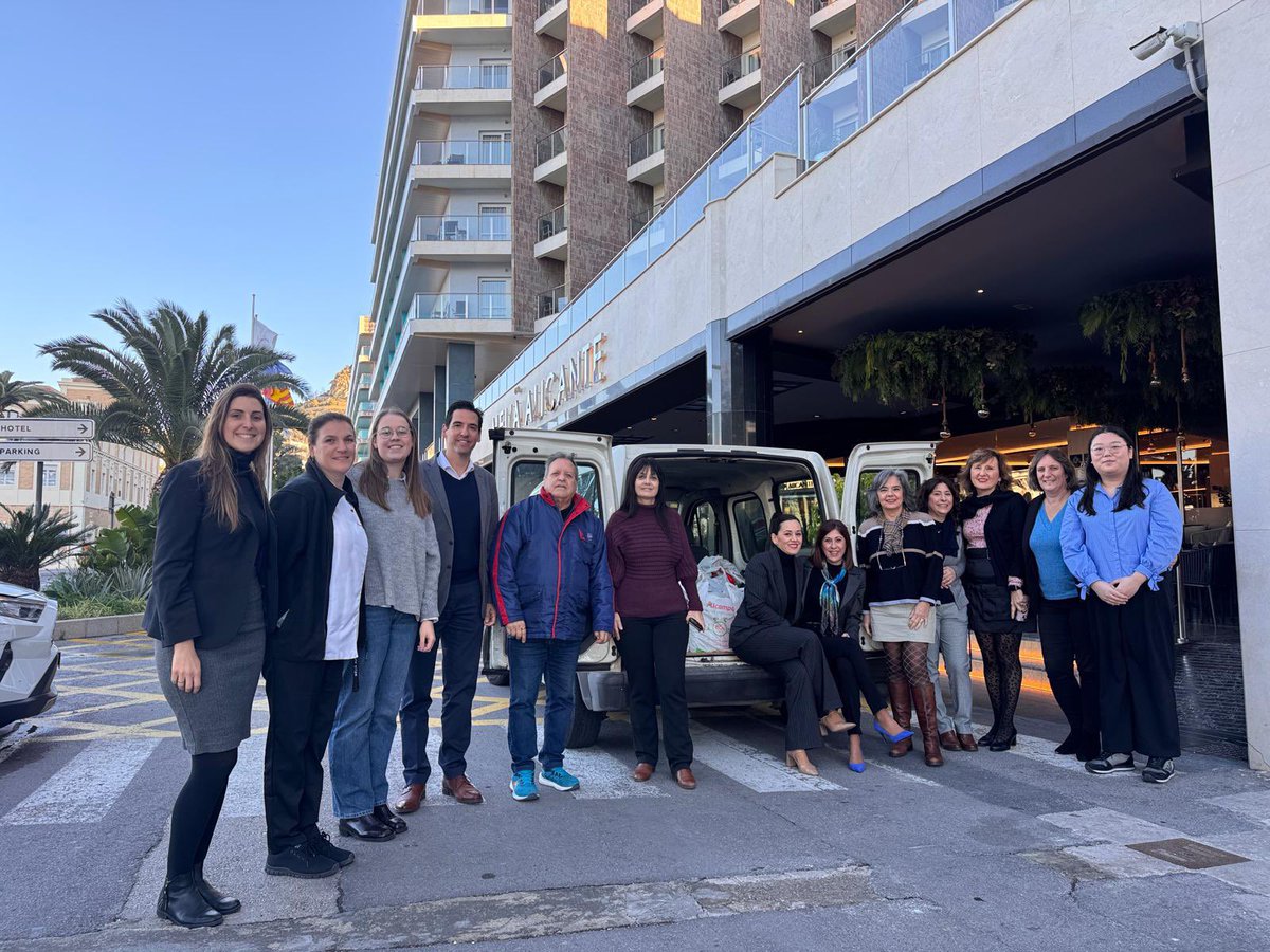 🤝 Comprometidos con nuestra comunidad
Gracias a la colaboración de nuestro Equipo, hemos hecho entrega a <a href="/CaritasAlicante/">Cáritas Diocesana</a>  de todos los alimentos recaudados en nuestra reciente campaña solidaria. Juntos seguimos apoyando a quienes más lo necesitan #MeliáAlicante