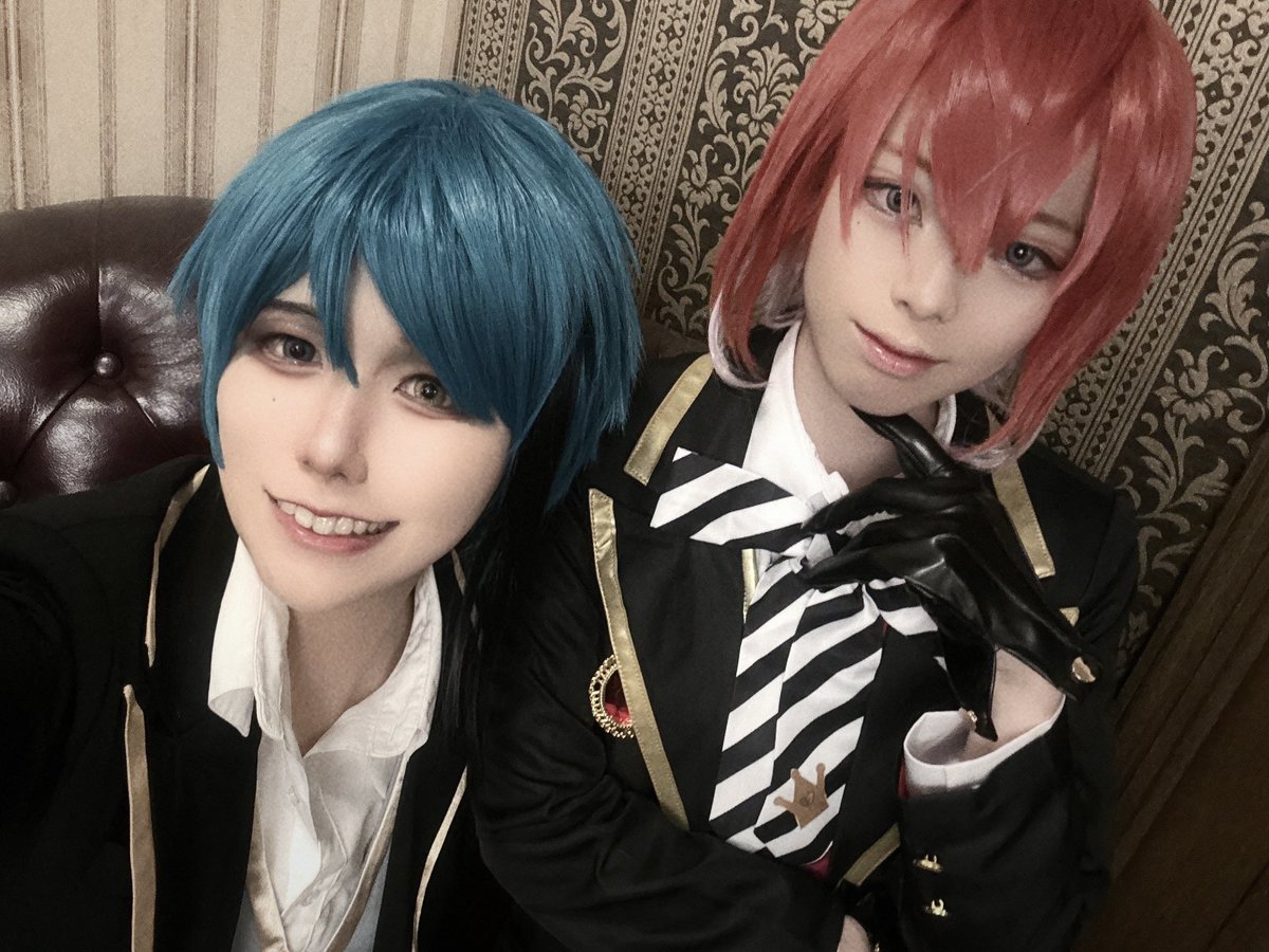 perokyan314's tweet photo. ⚠️コスプレ

3日前に言われていきなりコスプレすることになった🦈 https://t.co/YQV4AW1Bm7