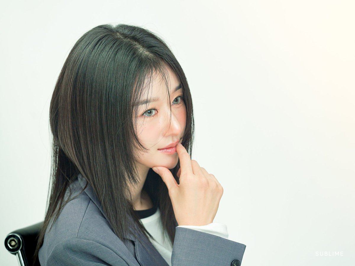 #ShinHaeSun and #SeoYeaJi to see them in a drama together would be impossible but still... i want it so bad🫠🥹