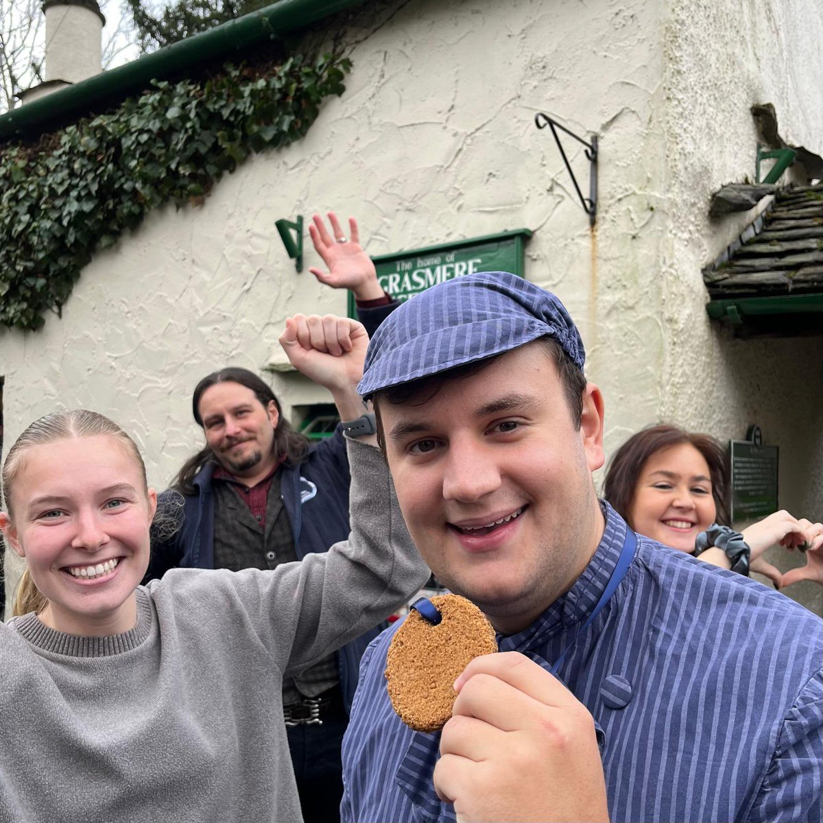 Grasmere Gingerbread® tweet media