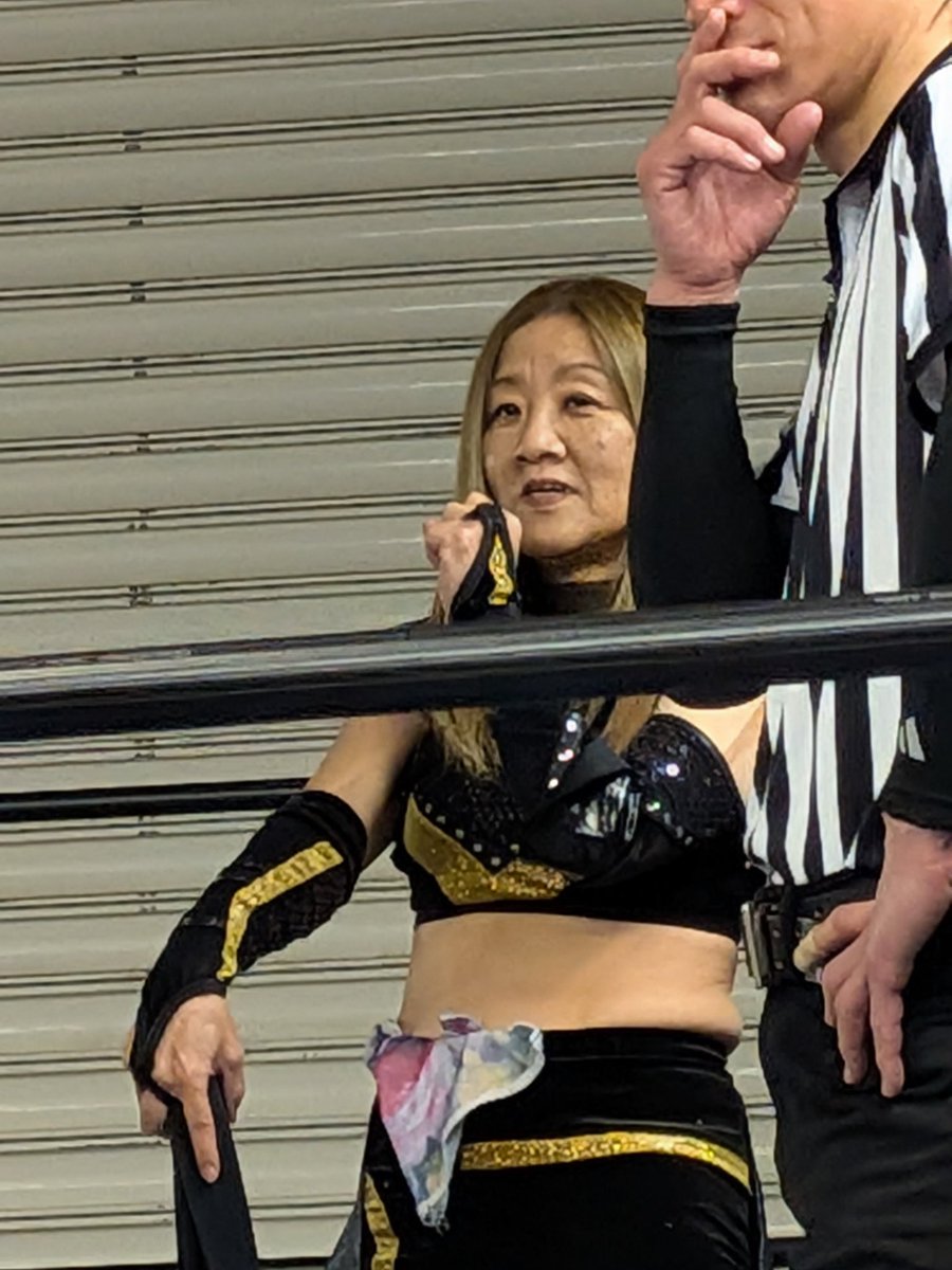 MFPOLqXW30Dmruv's tweet photo. 伊藤道場ムゲンConnect-34
MASA☆TAKA選手ならねマースケ・サンタマリア選手薮下選手ヨースケ選手から黒帯攻撃大打撃お疲れ様でした。
#伊藤道場
#ムゲン
#薮下めぐみ
#MASATAKA
#ヨースケサンタマリア https://t.co/EAPmGdbzXh