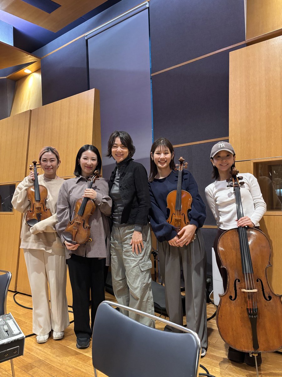 akko78music's tweet image. 今井美樹さんの8年ぶりとなるオリジナルアルバム「smile」の収録曲
M4「私のアリア」
作詞/布袋寅泰さん
作編曲/諸見里修さん

音楽から優しいぬくもりを感じる、とても美しい曲です🥹
あっこカルテットで参加させて頂きました🎻もろみーありがとう！！
@moro_shew 

#今井美樹
#smile
#私のアリア