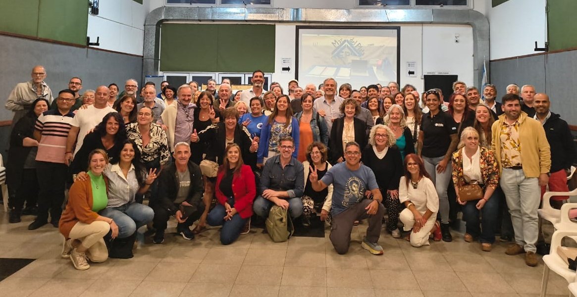 Defender la ETP es fundamental para el desarrollo productivo de nuestro país 🇦🇷

Charla "Educación Técnico Profesional, las implicancias de su desfinanciamiento". Con el Director Provincial de ETP, Carlos Degisi, debatimos con docentes, estudiantes y referentes sindicales