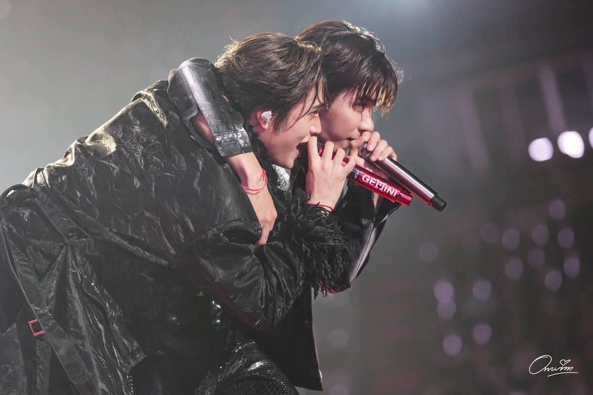 ที่เดิมกับน้องรักกกก #เพิ้ดเม

#RISERCONCERTD2
#PerthTanapon #Gemini_NT