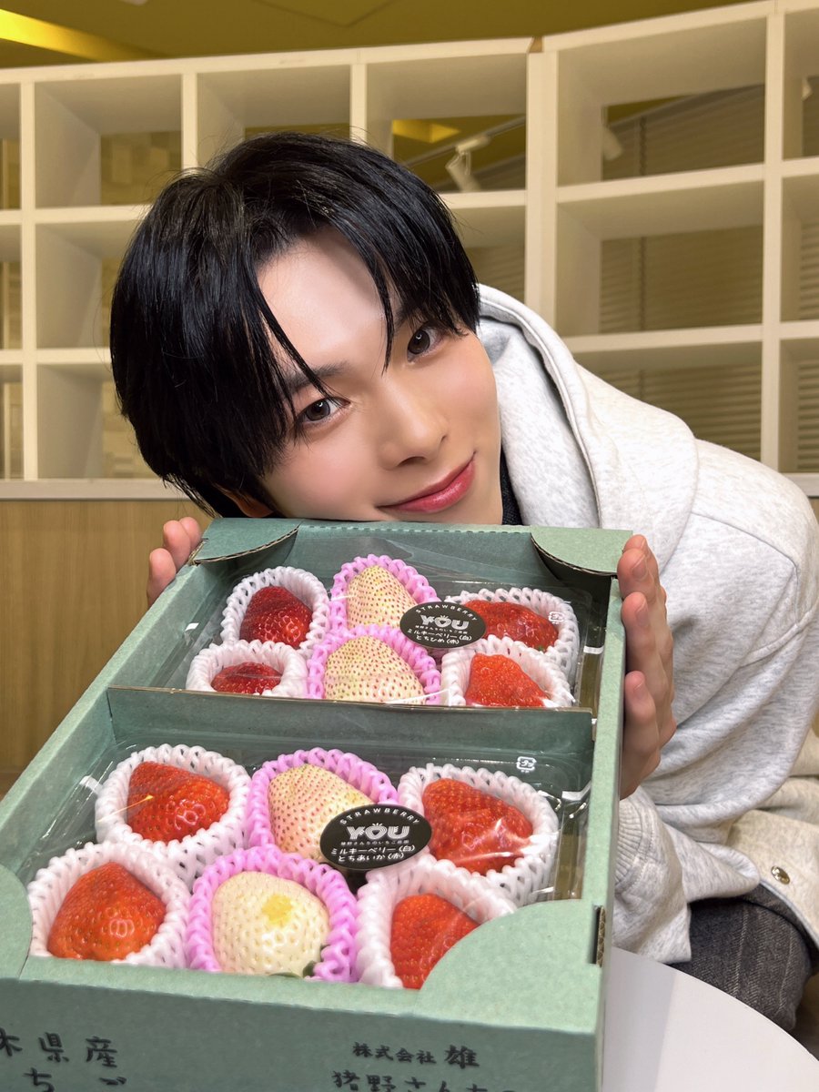 福田歩汰] #栃木県 からPR用に、猪野さんちのいちご「食べ比べセット