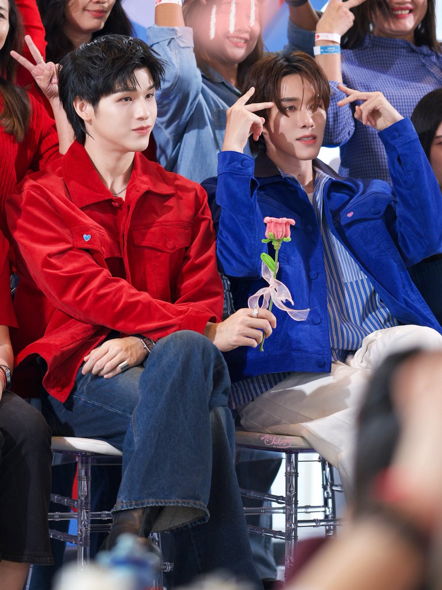 พี่นิรับดอกไม้ป๋มหน่อยค้าบบบ 🥹

SKYNANI LOVE ACNE AID

#AcneAidTHXSkyNani
#skywongravee #hirunkit_ 
#SkyNani #สกายนานิ