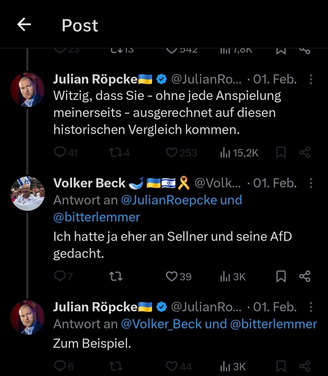 Die Guten(tm) und Lustigen unter sich⤵️
 <a href="/Volker_Beck/">Volker Beck 🐋 🇺🇦🇮🇱🎗️</a> <a href="/JulianRoepcke/">Julian Röpcke🇺🇦</a>
... 😵‍💫
Während sie die Flaggen Banderastans im Profil führen,denken sie völlig unironisch, sie wären intellektuelle Antifaschisten... 😵‍💫🤮