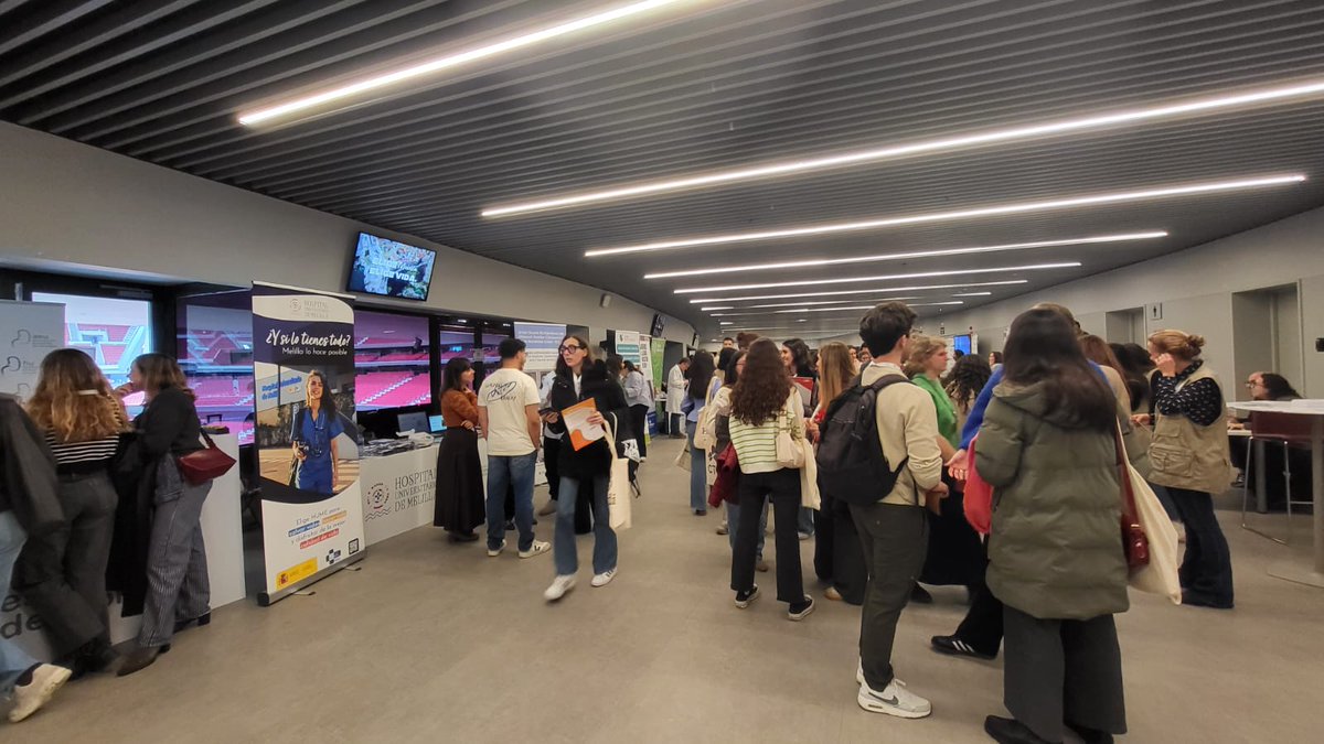 Ingesa_Melilla's tweet photo. El Hospital Universitario de #Melilla presenta su oferta formativa en las #JornadasPostMIR de Madrid. Profesionales y residentes del #HUME informan de forma directa y personalizada a futuros MIR sobre su modelo docente, oportunidades y calidad de vida en Melilla. #INGESA https://t.co/OLHstqjkmP