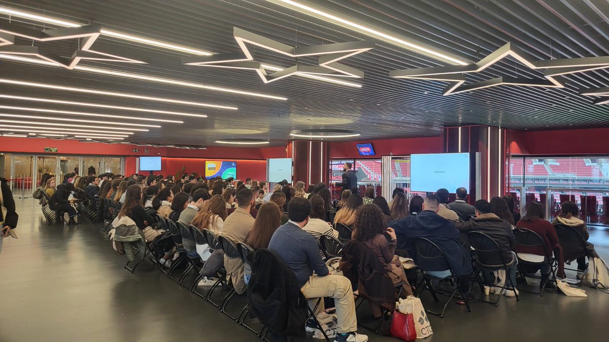 Ingesa_Melilla's tweet photo. El Hospital Universitario de #Melilla presenta su oferta formativa en las #JornadasPostMIR de Madrid. Profesionales y residentes del #HUME informan de forma directa y personalizada a futuros MIR sobre su modelo docente, oportunidades y calidad de vida en Melilla. #INGESA https://t.co/OLHstqjkmP