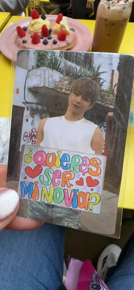 Happy Valentines 
Feliz día del amor mi #1 
#KangDaniel 🫦