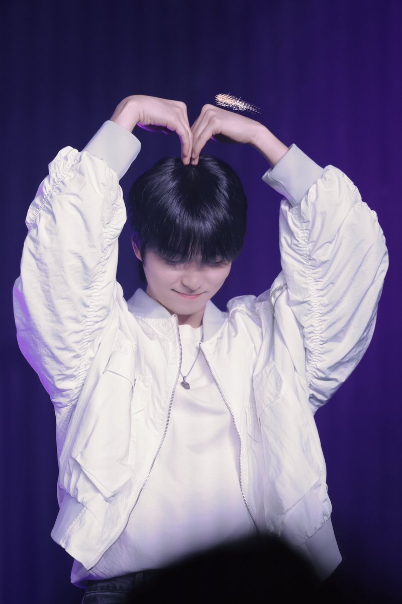 みんなハッピーバレンタイン💖カンソンからビッグラブ送るよー🫶🏻😆