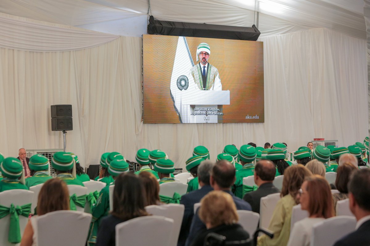 AKUGlobal's tweet photo. Presided over by AKU Pro-Chancellor, Princess Zahra Aga Khan, the #AKUConvocation ceremony in Kenya saw 134 graduates receive degrees in medicine, nursing, midwifery, journalism, and media leadership. These professionals join a global alumni network of over 22,000 leaders across 59 countries