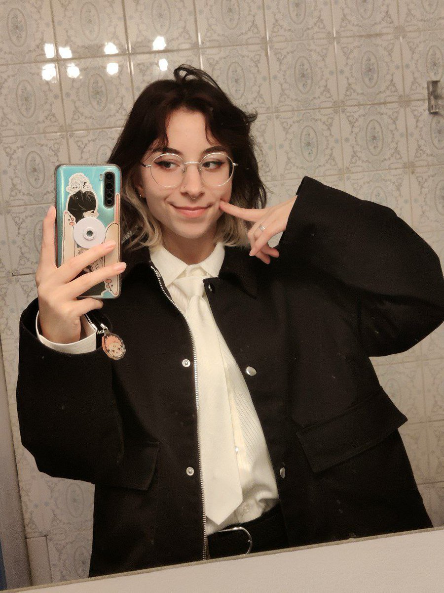 • 𝔸 𝕍 𝕀 • tweet media