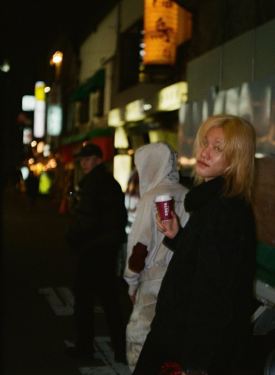 kyotaeji's tweet photo. bare….face….long…hair…jongseob……. https://t.co/Je4vELiH7o