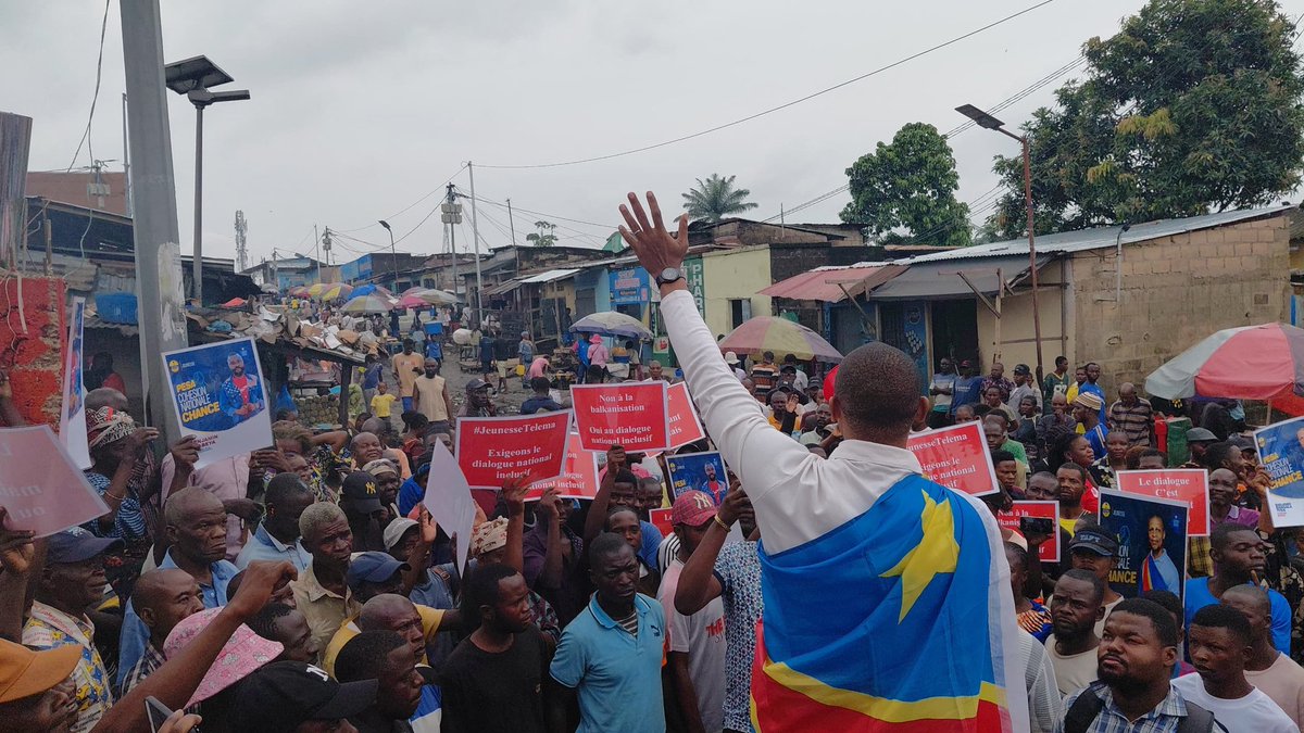 #RDC: 
📢 Mobilisation à Kinshasa ! Ce samedi 14/02 à 7h, Yves Badjoko <a href="/BadjokoYves/">badjokoyves</a> et son adjoint Daniel Lupini étaient au Camp Luka (Place de la Résistance).
​Objectif : Sensibiliser la jeunesse de la Lukunga avec la campagne « Pesa Cohésion Nationale Chance ».
🇨🇩 Oui au