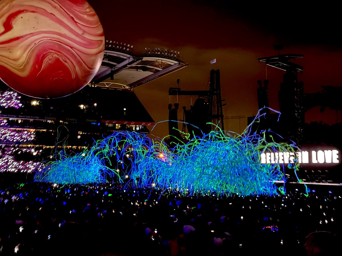 Coldplay Canada tweet media