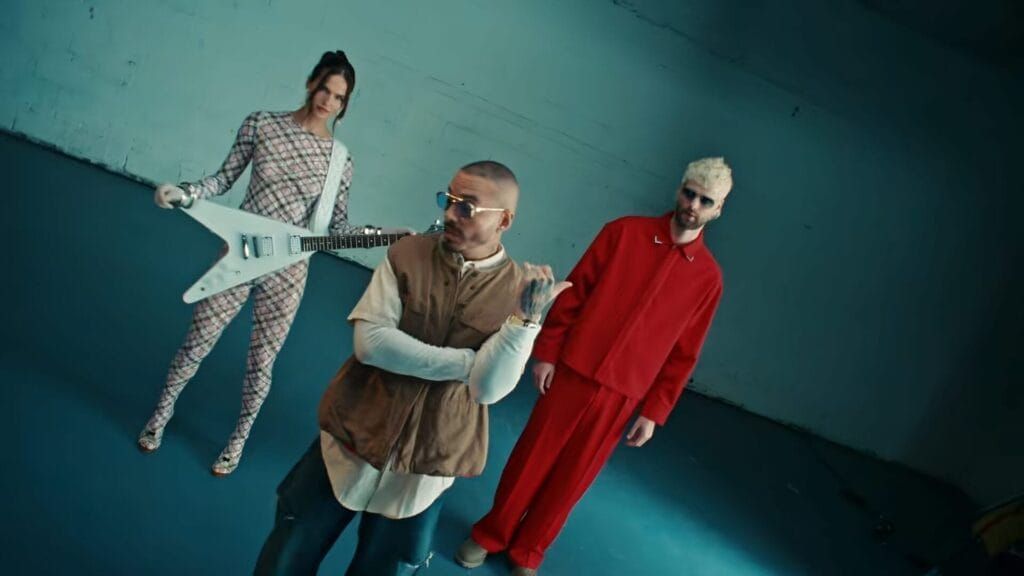 GoodStarVibes's tweet photo. SOFI TUKKER Launch New Chapter With J Balvin Collaboration “Cook” and Republic Records Signing

"[@SOFITUKKER and @JBalvin's] track merges Latin rhythms with electronic production, [combining their] distinct musical identities."
#SOFITUKKER #JBalvin #Cook

https://t.co/pTWqK7ztJy https://t.co/OhUvaGj3lF