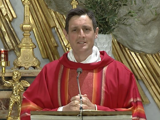 Il Santo Padre ha nominato Vicario Giudiziale del Tribunale Interdiocesano di Prima Istanza per le cause di nullità matrimoniale della Regione Lazio don Emanuele Albanese, finora Direttore dell'Ufficio matrimoni e disciplina dei sacramenti del Vicariato di Roma.