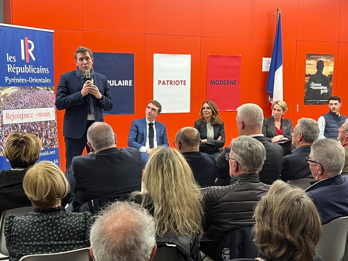 republicains66's tweet photo. Rassemblés hier soir à Perpignan 🥞, un moment convivial et déterminé 💪

Sous l’impulsion de Bruno Retailleau, notre famille politique est en ordre de marche !

Merci à Bruno Nougayrède pour sa vision ambitieuse pour Perpignan.
Soutien total 🤝

En avant vers la victoire 🔵⚪🔴 https://t.co/aFBmY78g7m