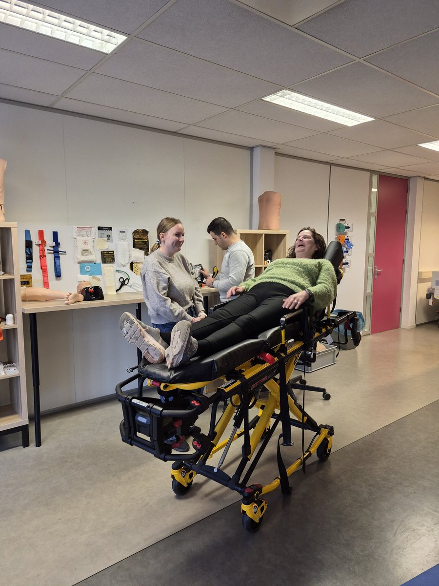 Noodhulpteams+ RR tweet media