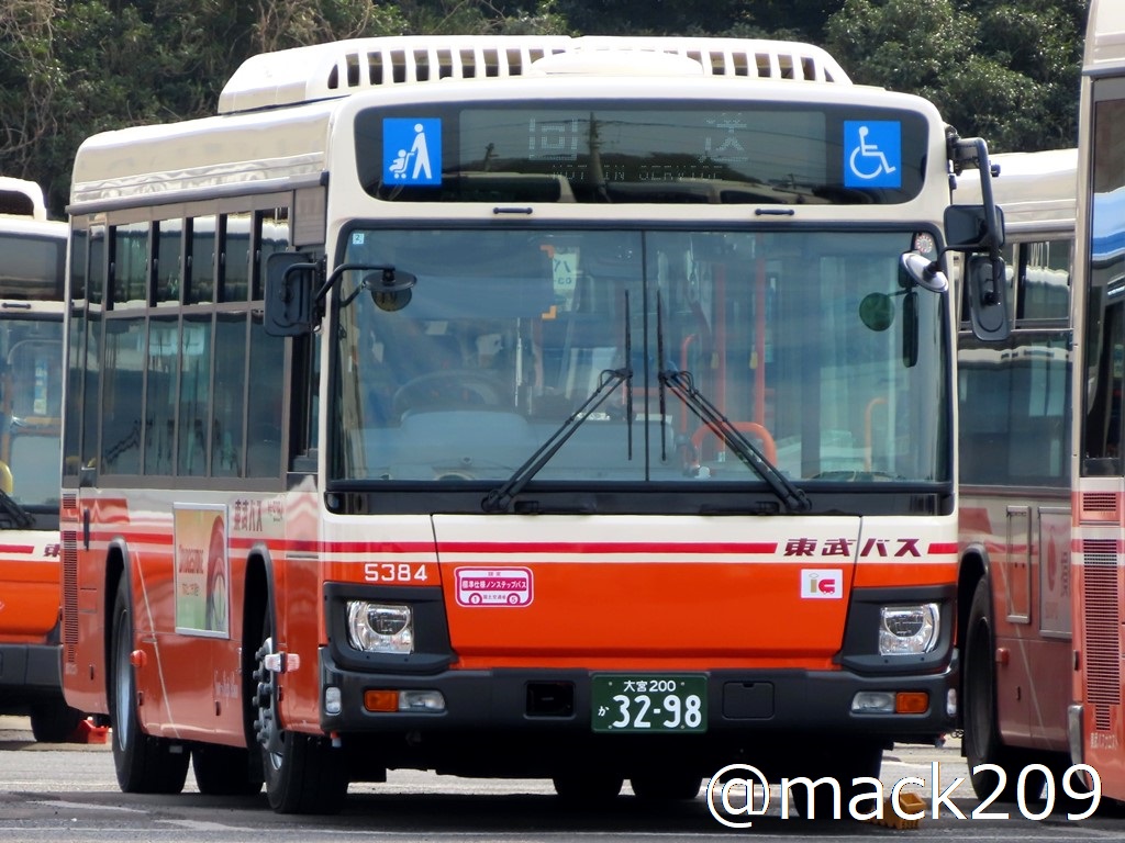 mack209's tweet photo. 東武バスウエスト（大宮200か 32-98／社番:5384［上尾］）
今月導入したKV290N4。
同日登録ではありませんが、連番で5385（大宮200か 33-04）も入ってます。
代替は9929と9930。 https://t.co/4slDRW4n5K