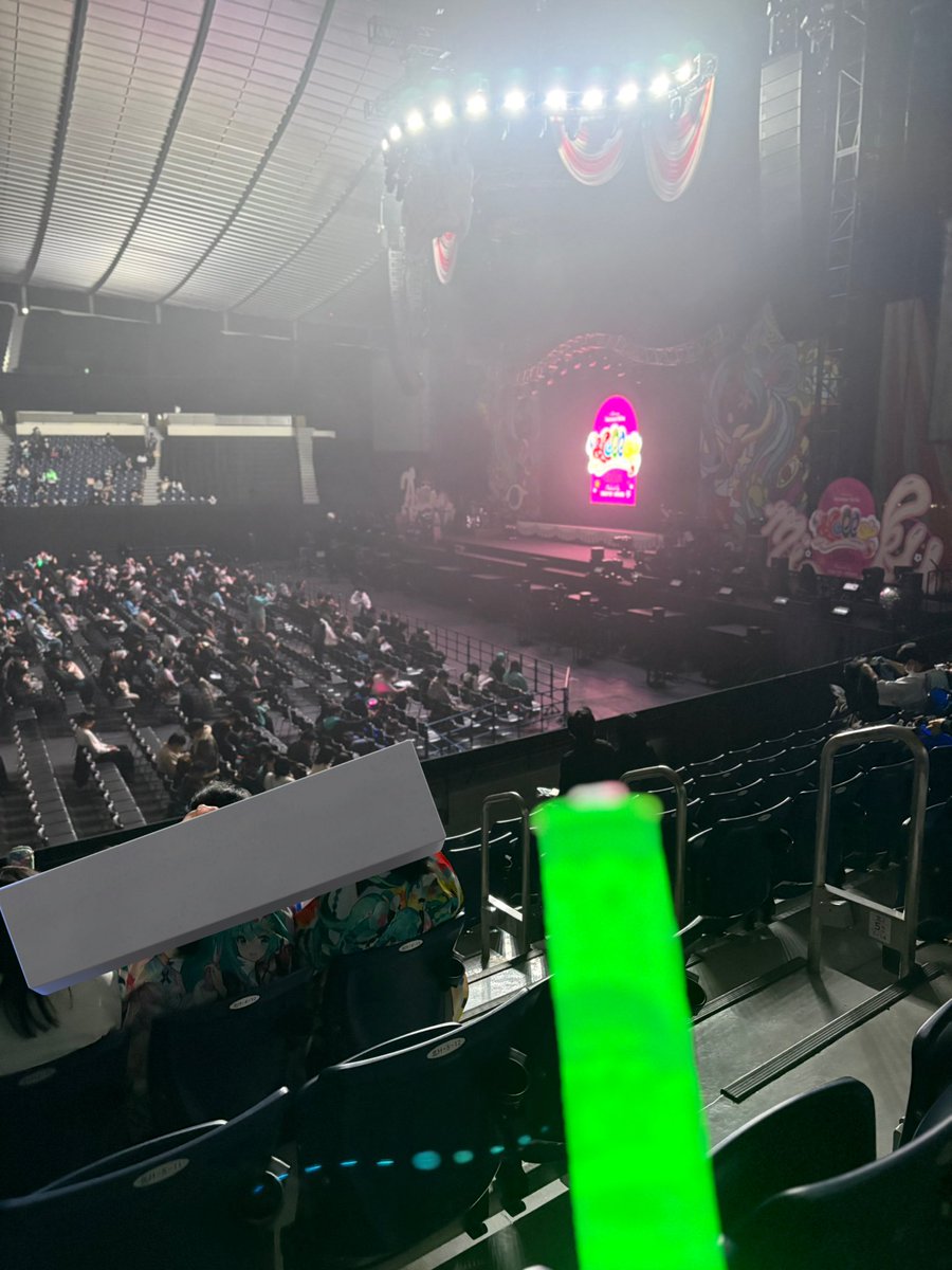 Beeieen's tweet photo. 昼遠かったけど、夜は普通に近くて良でした https://t.co/ges0R6b8J3