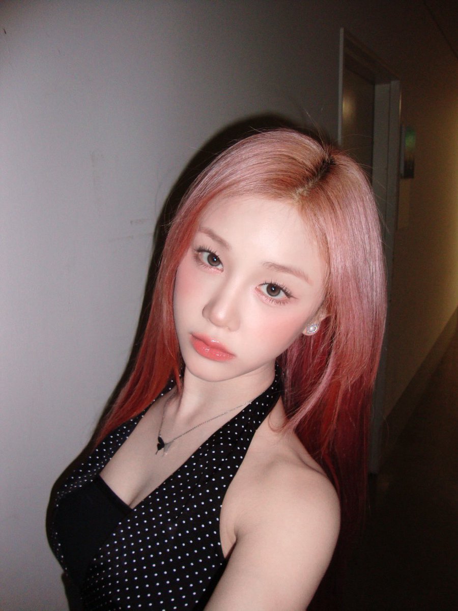 [𝐌𝐈𝐍𝐈 𝐆𝐀𝐌𝐄] WE LOVE YOU RIRI

DAY 6: Share the letter you’ve written for #PHARITA (a handwritten letter, a letter on Weverse, a comment, a post,...) that you’re most proud of and hope she will see this Valentine’s Day. Let today be the day you confess your feelings to her