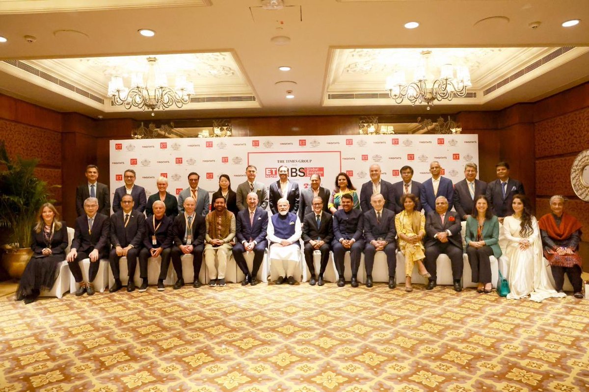 Lazar Comanescu tweet media