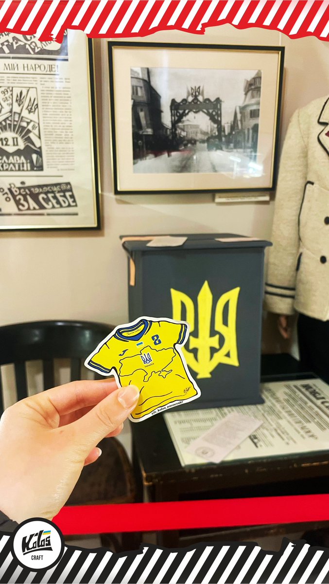 UkroArt's tweet image. 👕🟡🔵 #Ukraine #Stickers #UkraineStickers #UkraineTeam