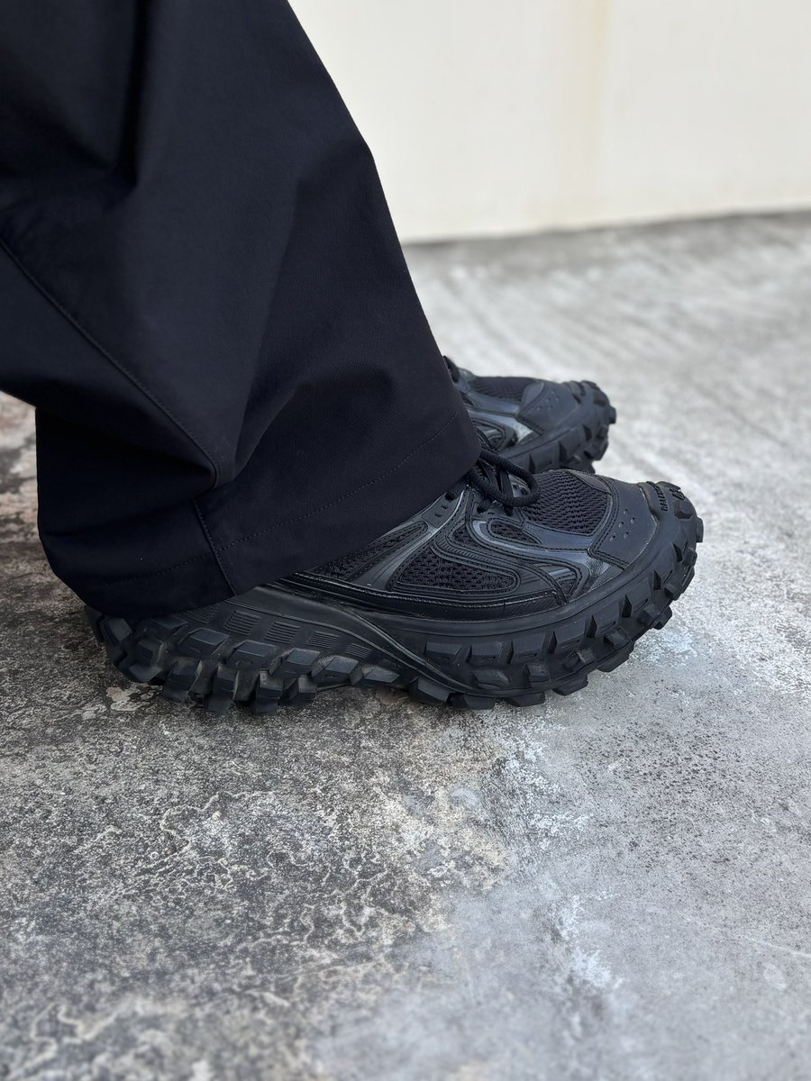 Balenciaga - Defender / Bouncer
