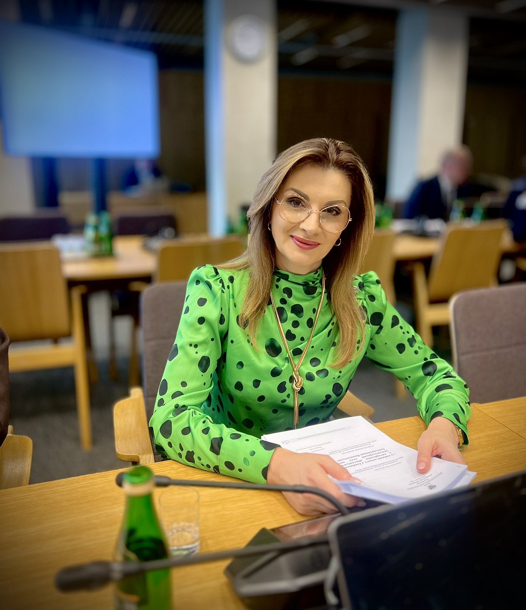 Joanna Frydrych tweet media
