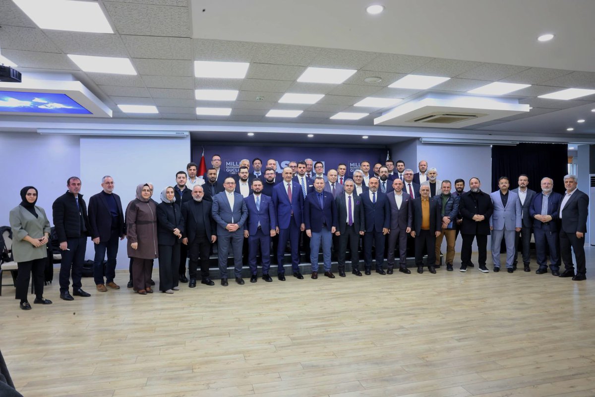 13.Dönem ASKON Eğitim Sektör Başkanlığımız koordinasyonunda özel okullarımızın kurucu ve yöneticileriyle bir araya geldik. 

Katılımlarıyla bizleri onurlandıran tüm misafirlerimize teşekkür ederiz. 

#ASKON #Eğitim