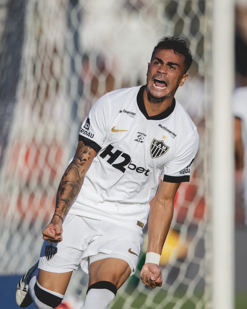 Atletico's tweet photo. Hoje não posso, tem jogo do #Galo! 🖤🤍 https://t.co/NKZV59FVB2