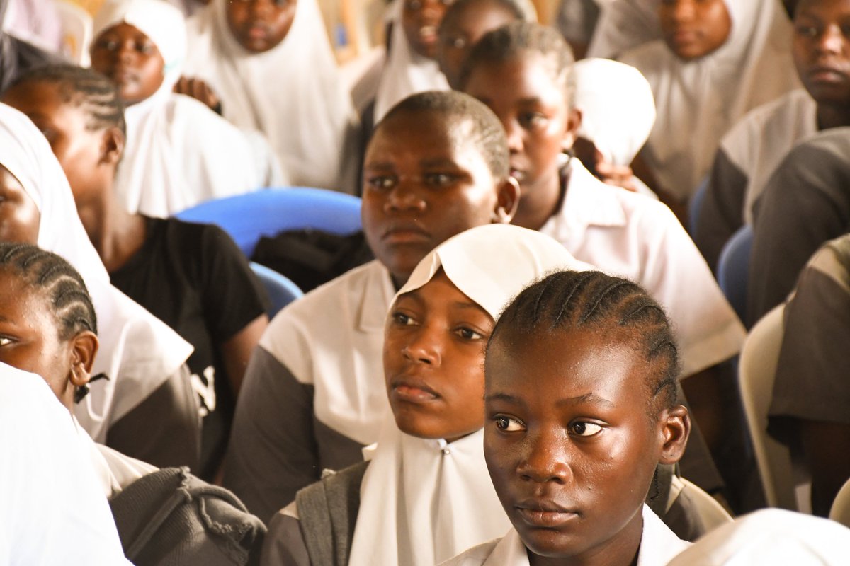 HonFaki's tweet photo. The initiative featured a mental health talk, menstrual hygiene awareness, self-awareness sessions, and the distribution of sanitary pads aimed at empowering and supporting young girls in the community. https://t.co/vEa8BrQMUs