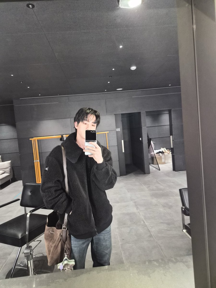 charmsofhope's tweet image. apareció