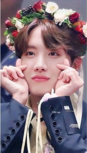 Hskfine19's tweet photo. 情人節快樂!🏹💘 Either way It's about hobiuary in valentine's day #HopeMonth #MonthOfHope #Happyhobiuary #HobiuaryIsHere #HOBIUARY2026 #WelcomeHOBIUARY #SayHelloToHOBIUARY #JHOPEDAY
#jhopeDay2026 https://t.co/ZhnJIiLQv5