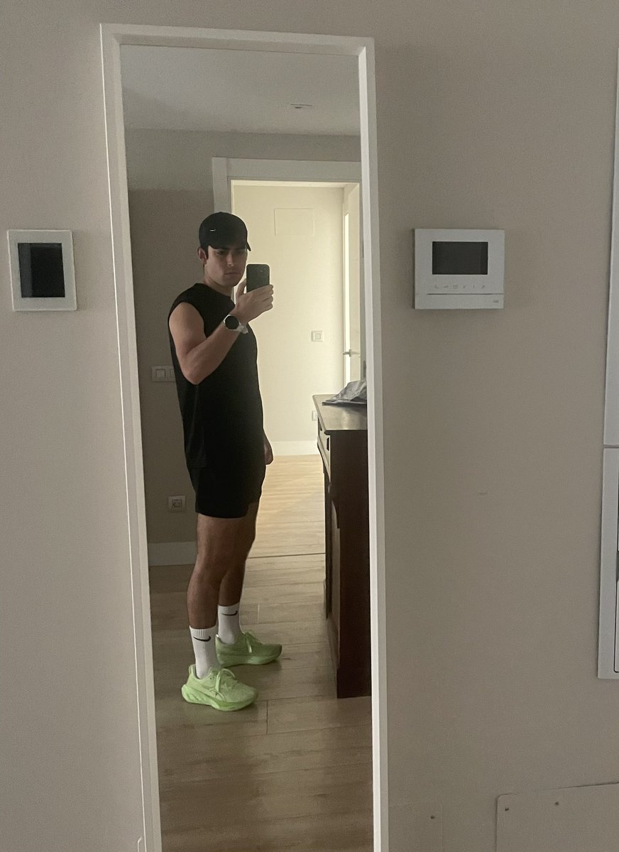 Sunny Saturday ☀️

Means Long Run