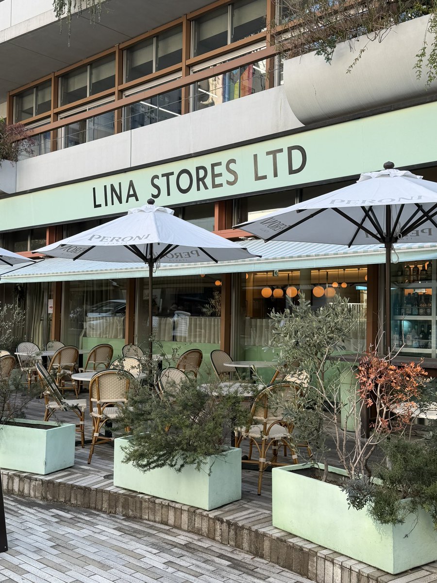 Nao0508Nao's tweet photo. ティファニーブルーのオシャレなイタリアンのお店✨
#表参道
#LINASTORES https://t.co/xTRlIa7Srz