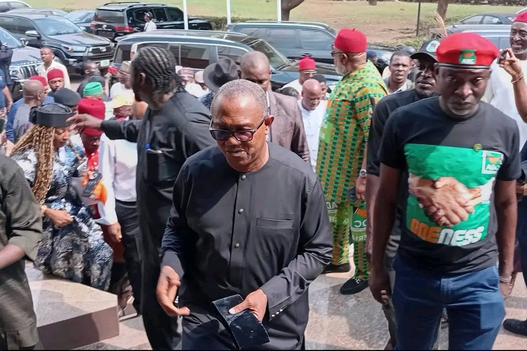 philsmart1's tweet photo. TRENDING ON TWITTER, RAMPAGING THE GRASSROOTS..
WE ARE THE VILLAGE BOYS AND GIRLS MOVEMENT..
A NEW NIGERIA IS PO-SSIBLE ✊✊✊‼️‼️‼️ https://t.co/wXJjeaeopp