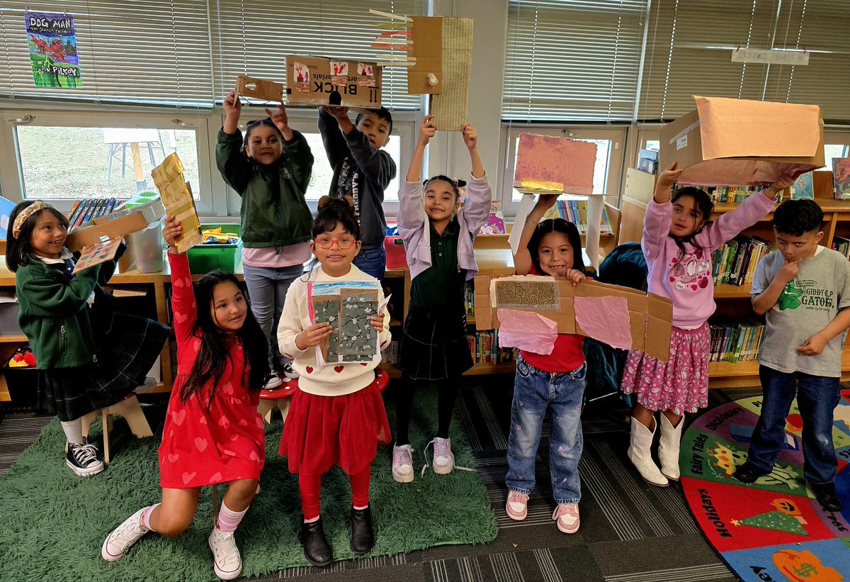 Gus the Gator tweet media