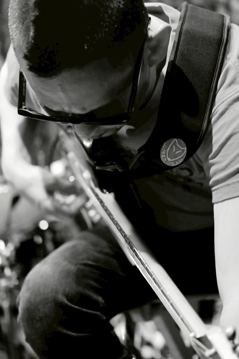 明日はソロですー
弾き語りの御二方とご一緒します
2月15日（日）中野坂上 LIVE BAR aja
□ハラ☆タカシ（G.）
□羽賀翔吾（Vo.G.）
□ちゃーみんぐ☆ヘッツイ（Vo.G.）
18:30 open 19:00 start
チャージ2000円 ドリンク別